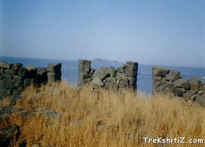 View of Khanderi Fort from Underi Fort
