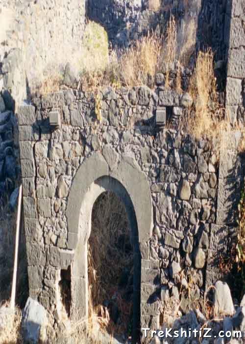 Entrance of Underi Fort.